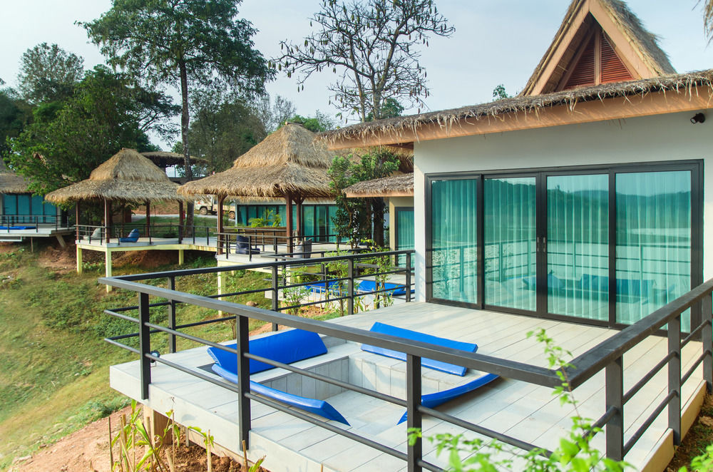 The Sanctuary Nam Ngum Beach Resort Vang Vieng Exterior photo