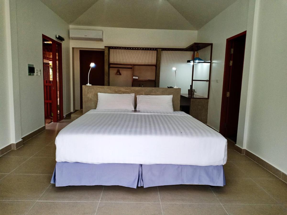 The Sanctuary Nam Ngum Beach Resort Vang Vieng Exterior photo