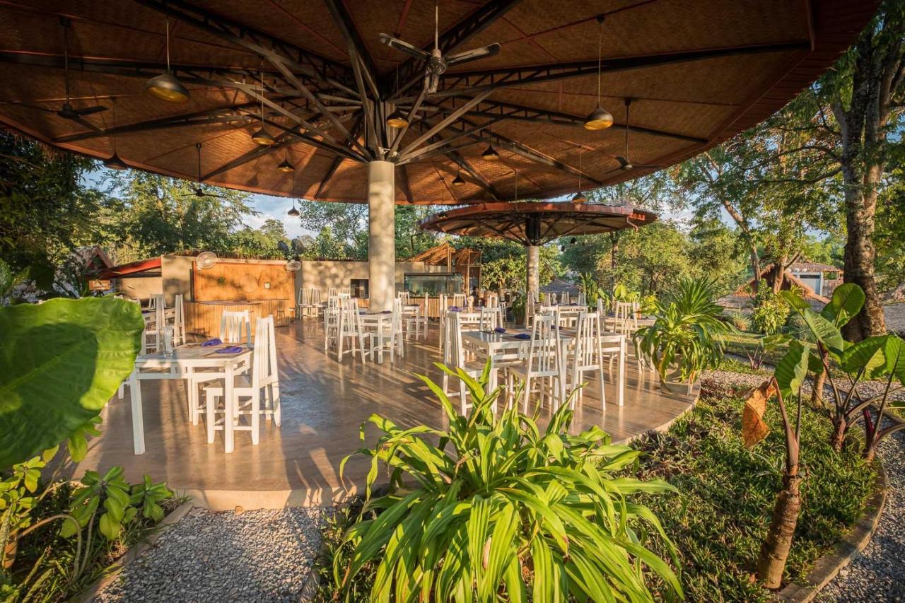 The Sanctuary Nam Ngum Beach Resort Vang Vieng Exterior photo