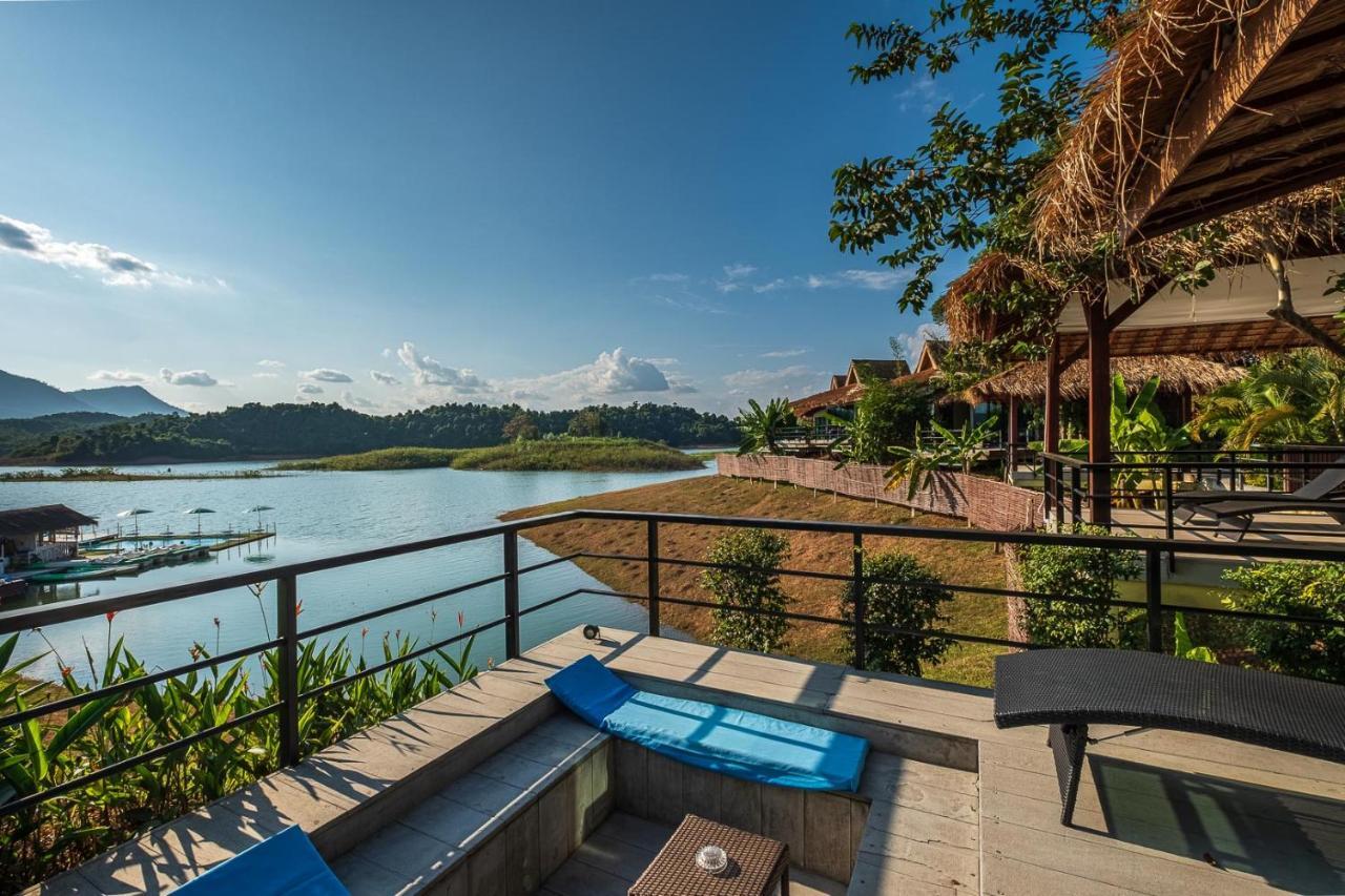 The Sanctuary Nam Ngum Beach Resort Vang Vieng Exterior photo